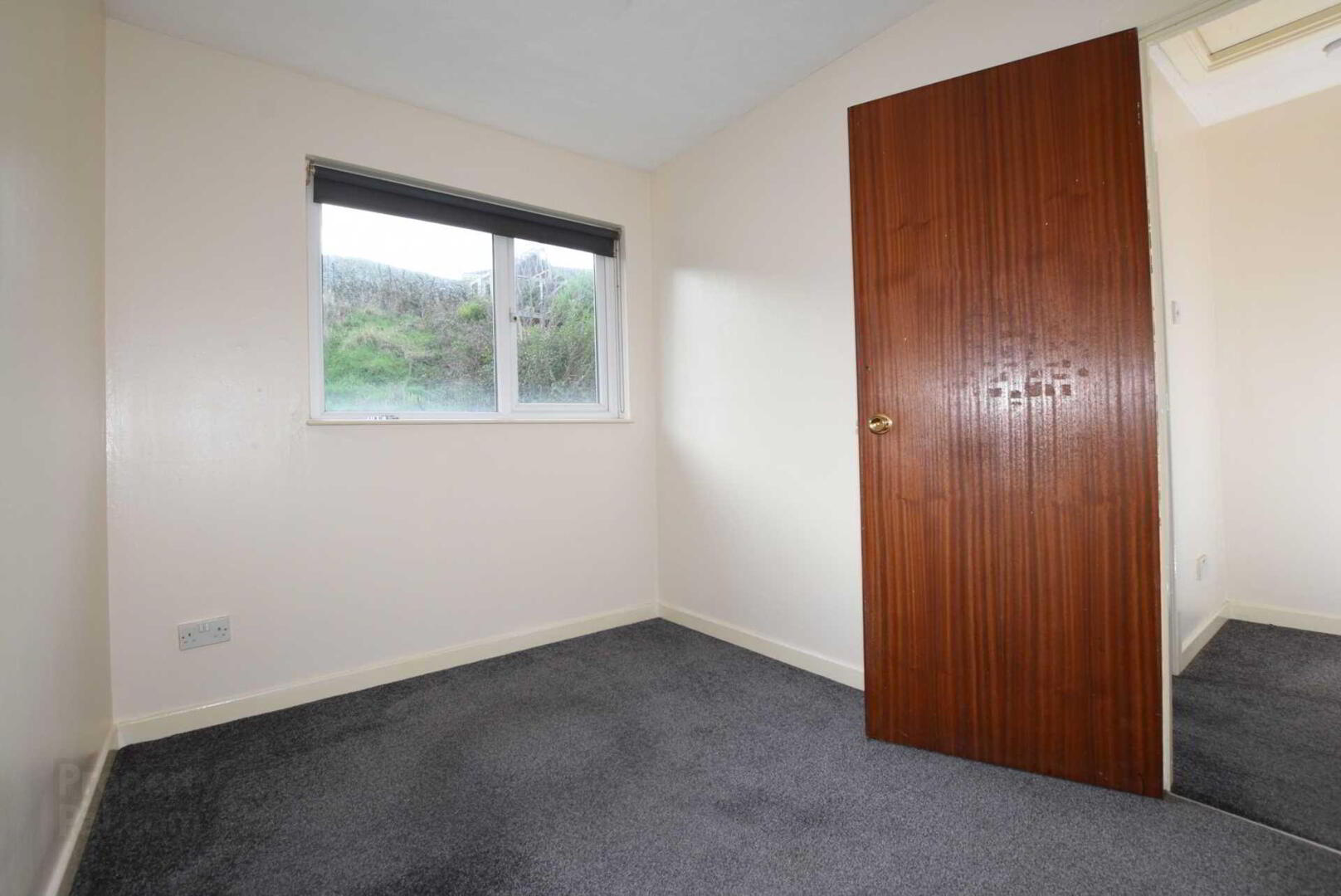 17c Meadowbank Avenue 14 of 15