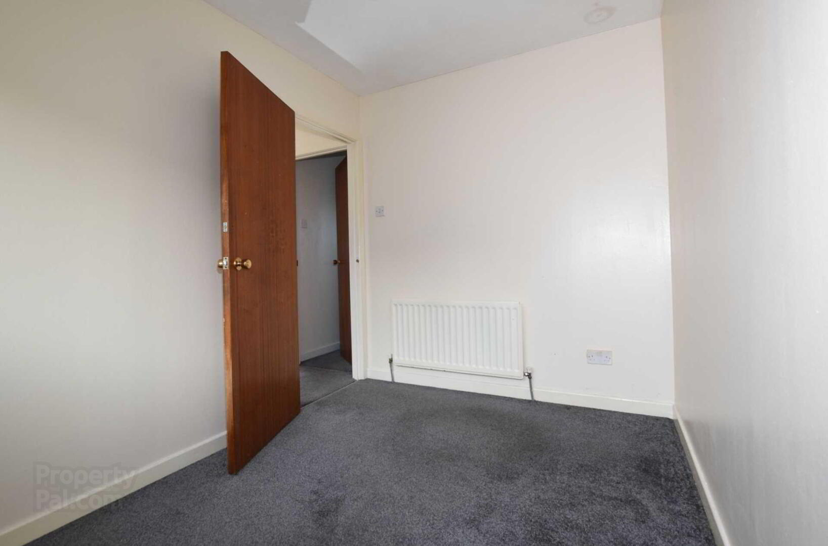 17c Meadowbank Avenue 13 of 15