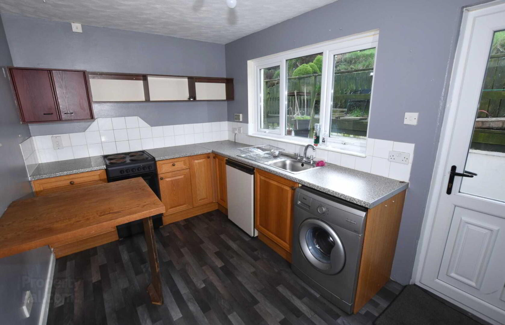 17c Meadowbank Avenue 6 of 15