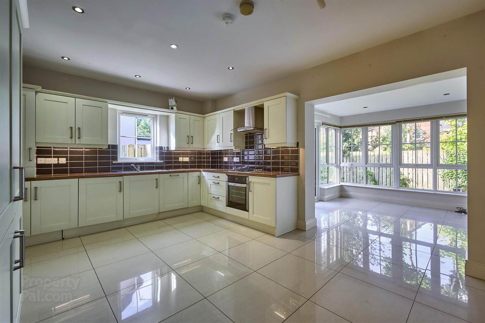 8 Millmount Village Crescent 6 of 17