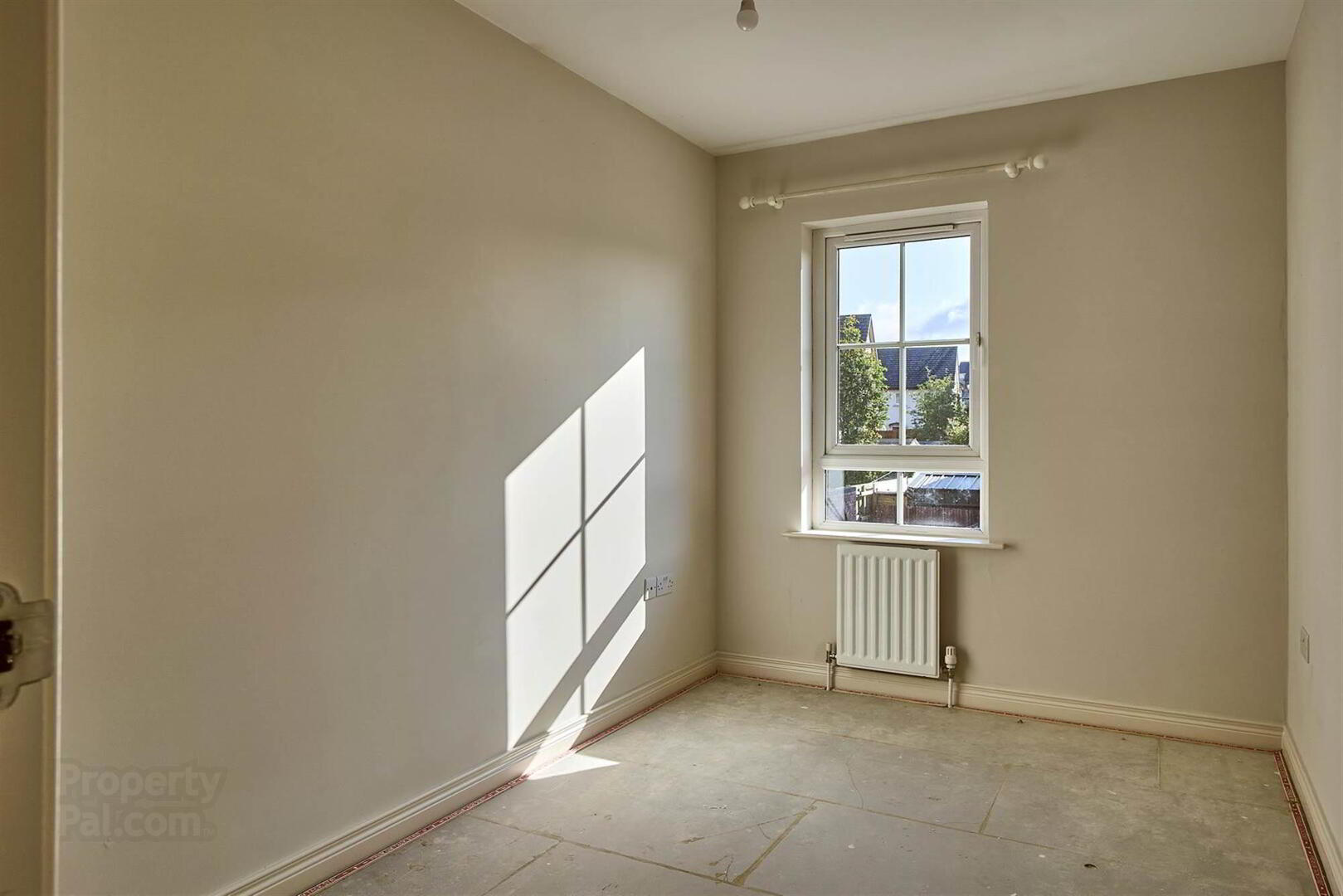 8 Millmount Village Crescent 11 of 17