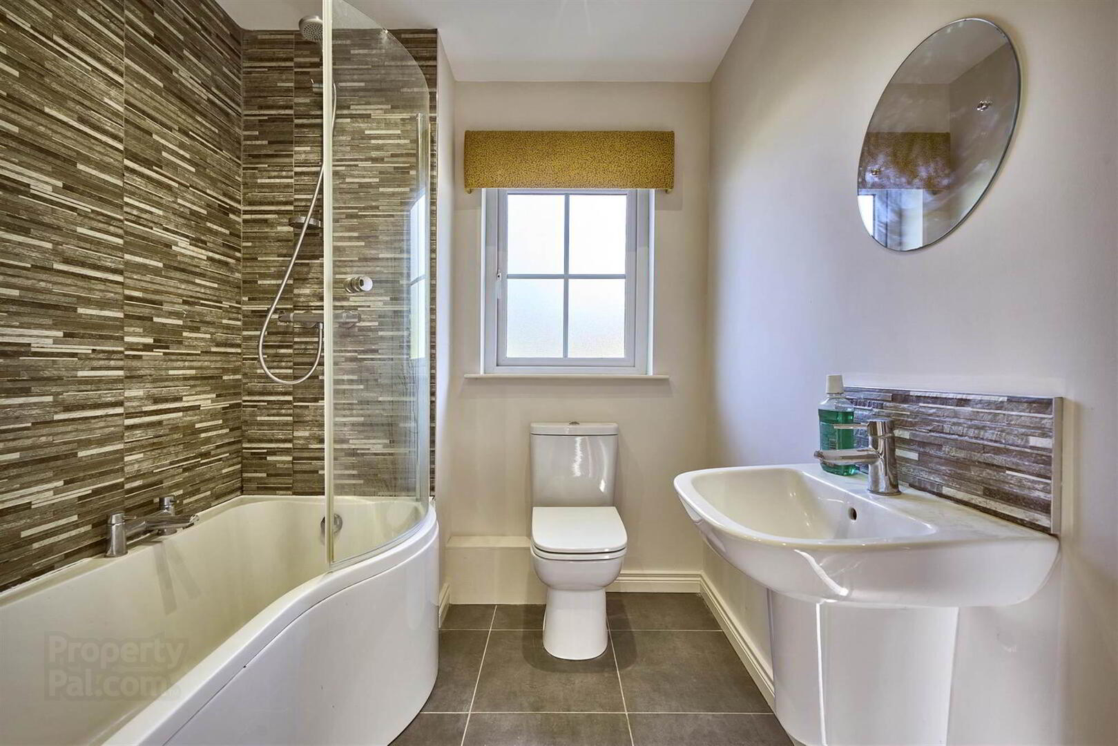 8 Millmount Village Crescent 14 of 17