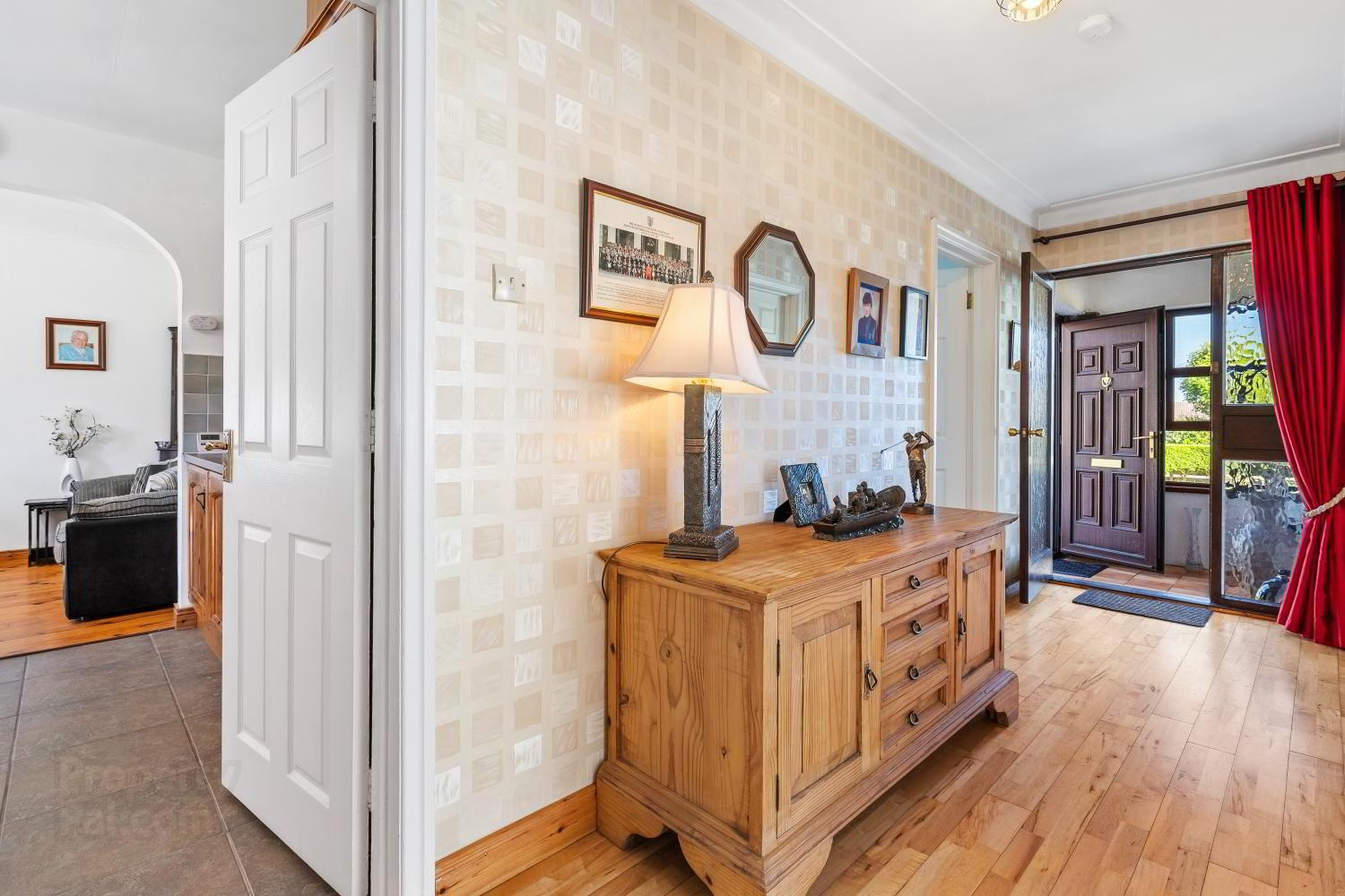 11 Ashgrove Park 11 of 32
