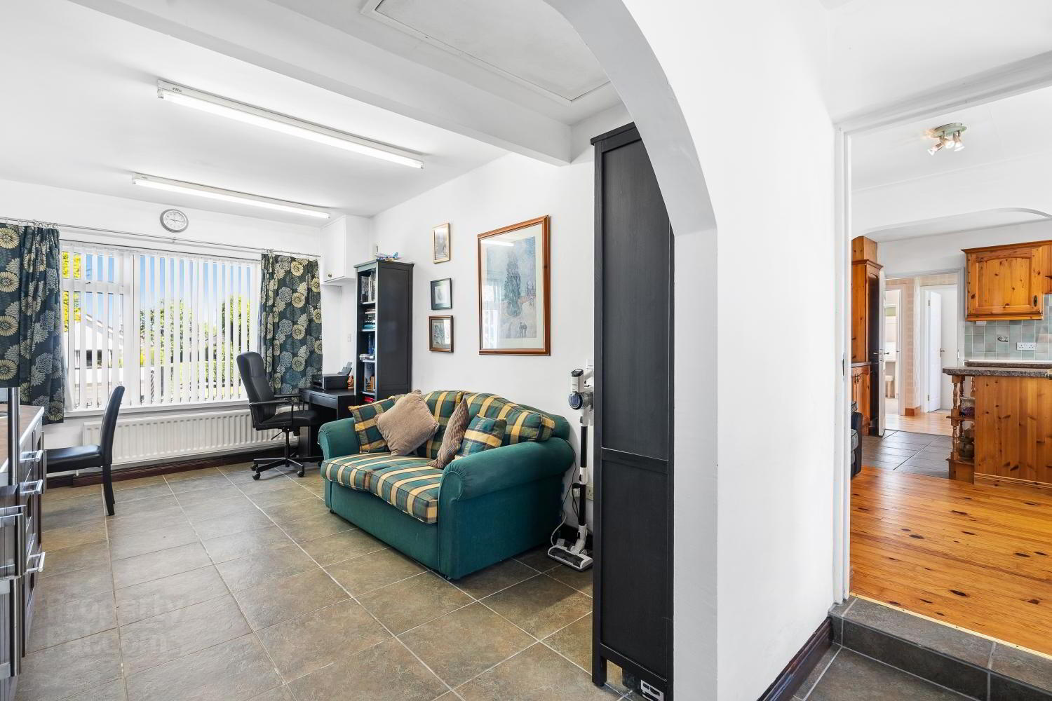 11 Ashgrove Park 23 of 32