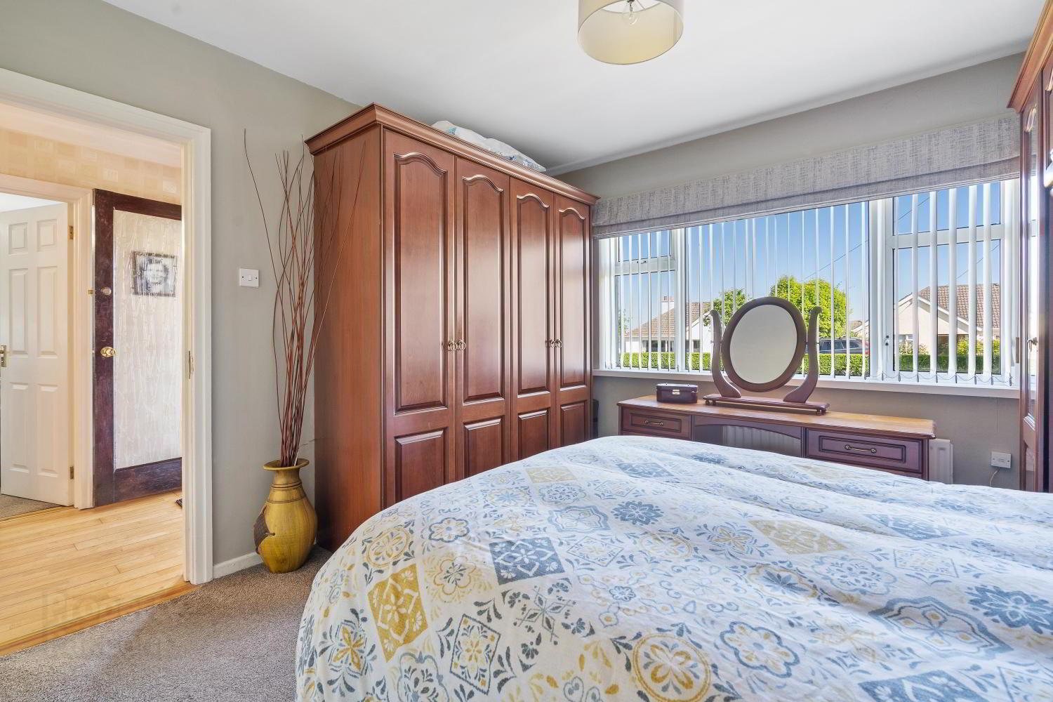 11 Ashgrove Park 29 of 32