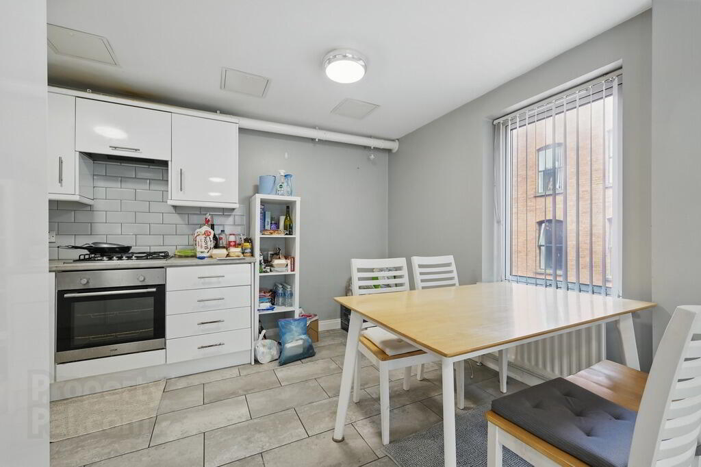 510 Margaretta Plaza, 81 Adelaide Street 9 of 16