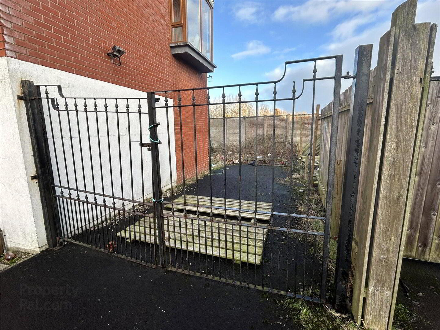 6 Dunmore Court 3 of 9