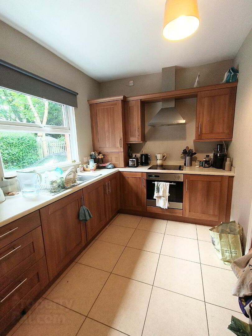 Unit 1, 38 San Souci Park 6 of 10