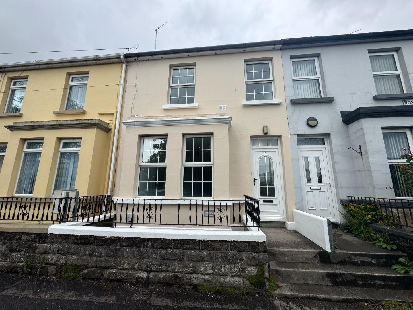 property description image
