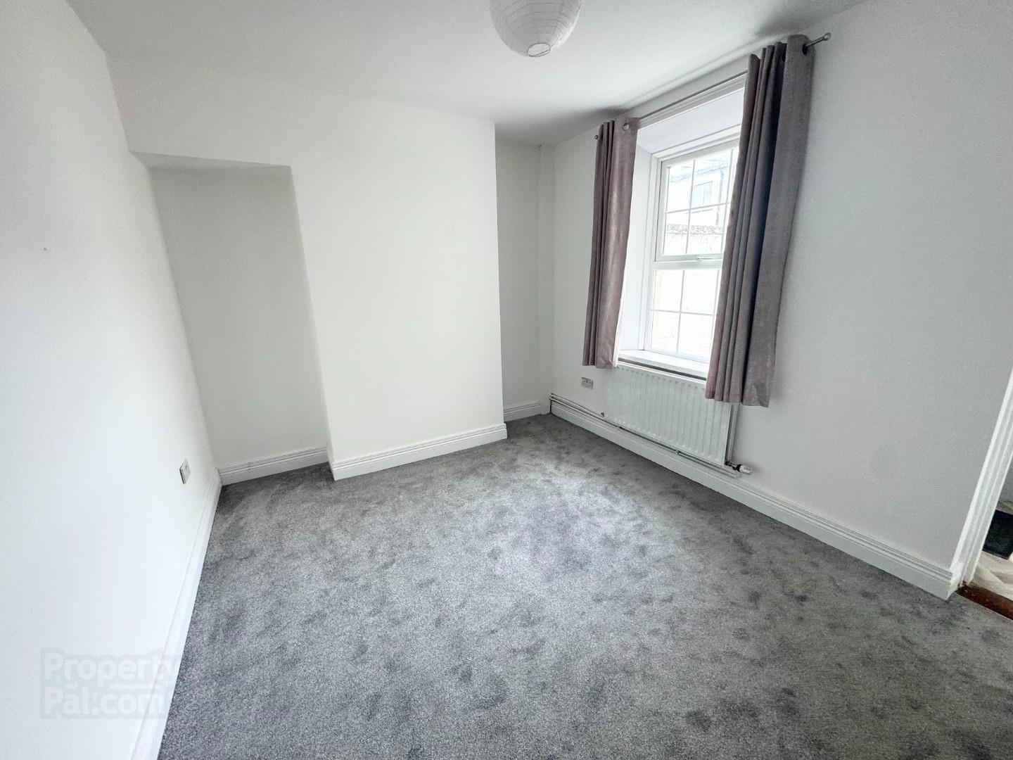 37 Rosemount Avenue 9 of 15