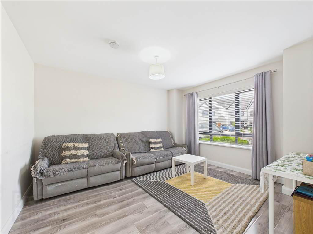 3 Ormond Close 4 of 11