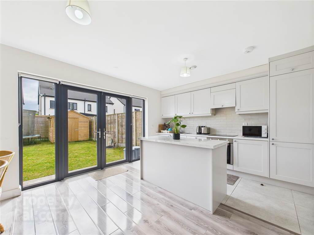 3 Ormond Close 6 of 11