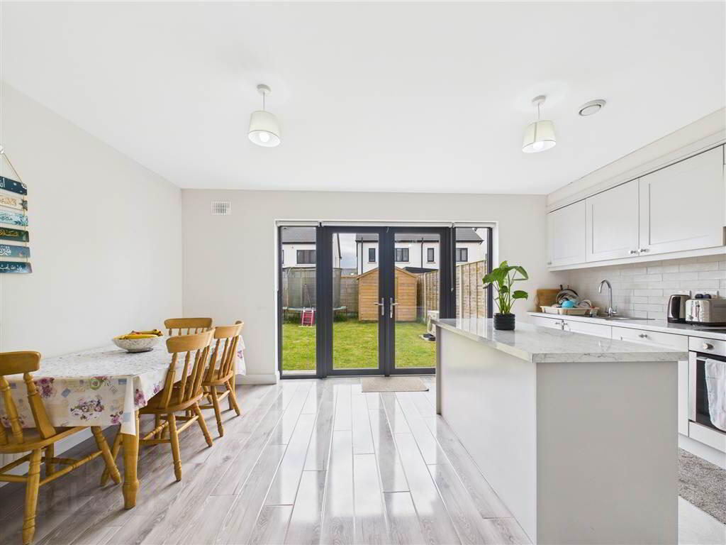 3 Ormond Close 5 of 11