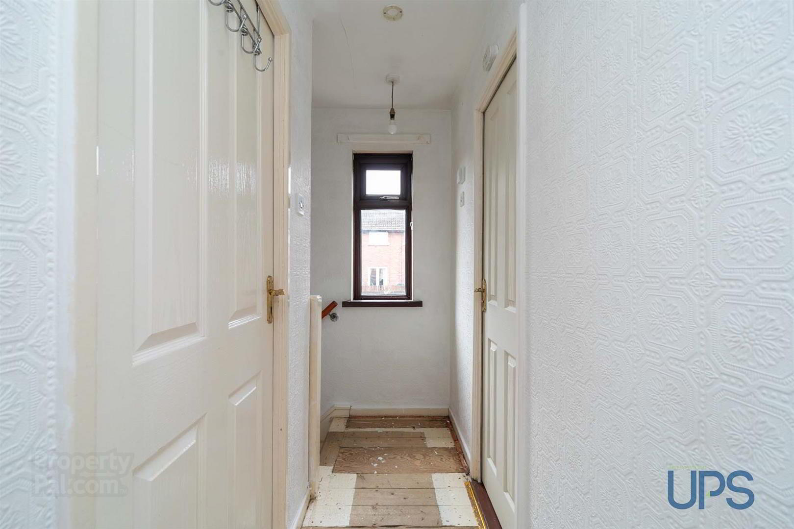 18 Andersonstown Grove 12 of 23