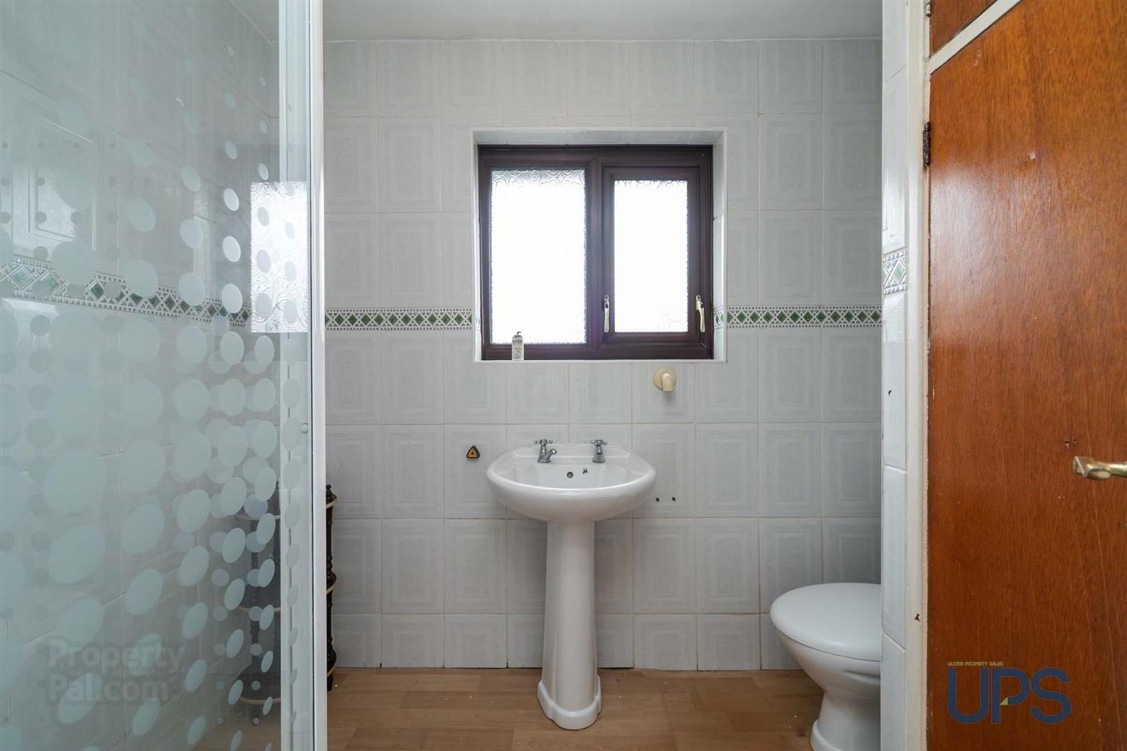 18 Andersonstown Grove 17 of 23