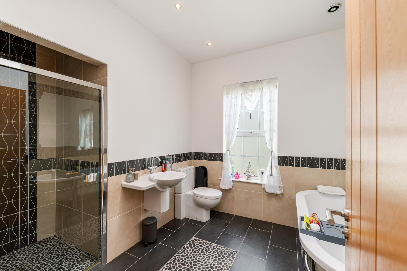 Sliabh Cuan House, 9 Mountain Road 29 of 37