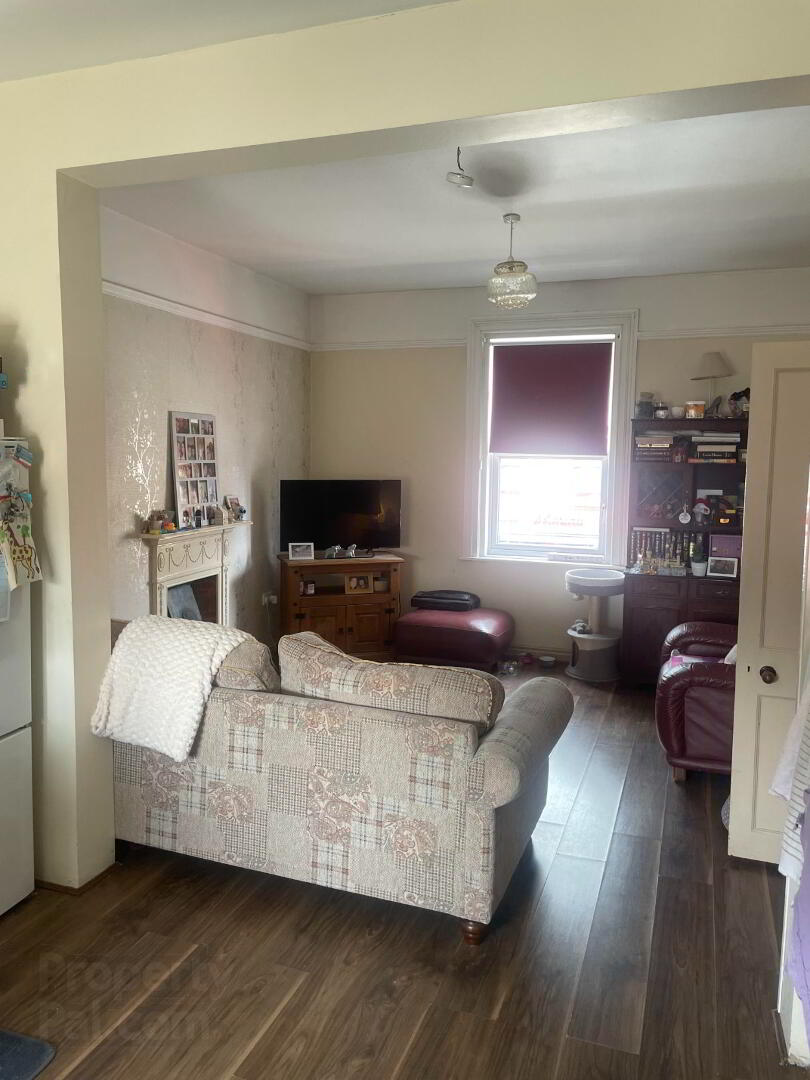 Unit A, B & C, 22 Newcastle Street 9 of 24