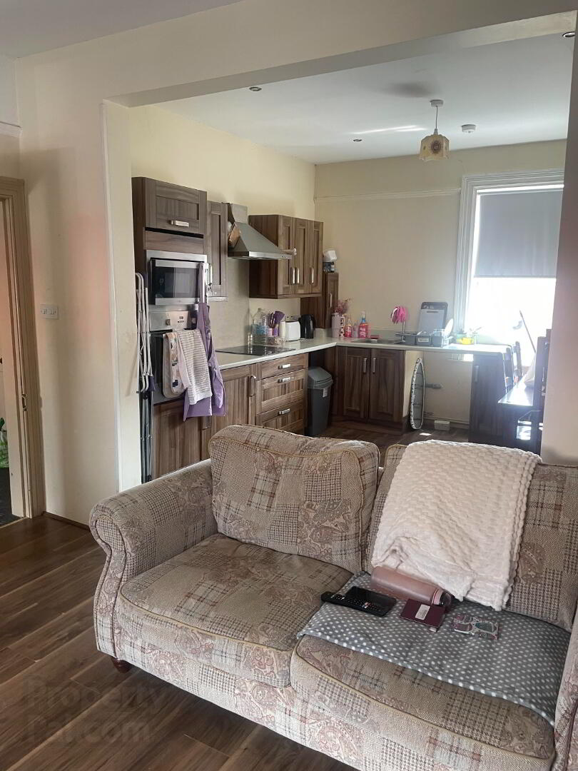 Unit A, B & C, 22 Newcastle Street 10 of 24