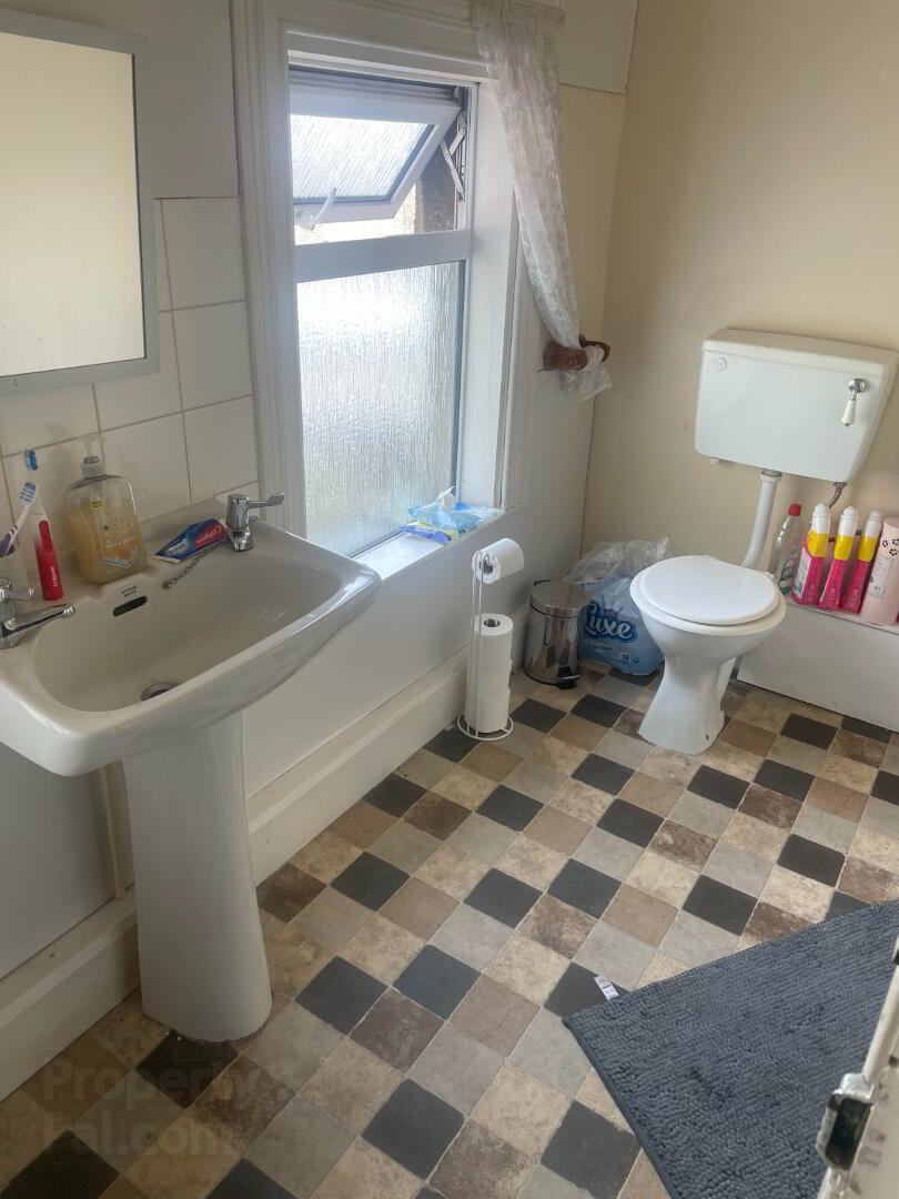 Unit A, B & C, 22 Newcastle Street 12 of 24