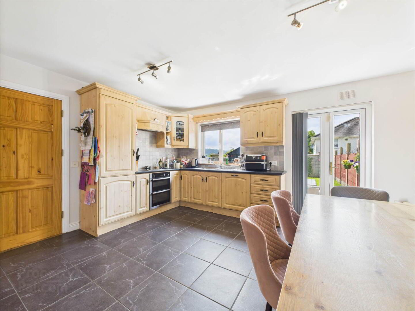 32 Cregg Lawns 8 of 25