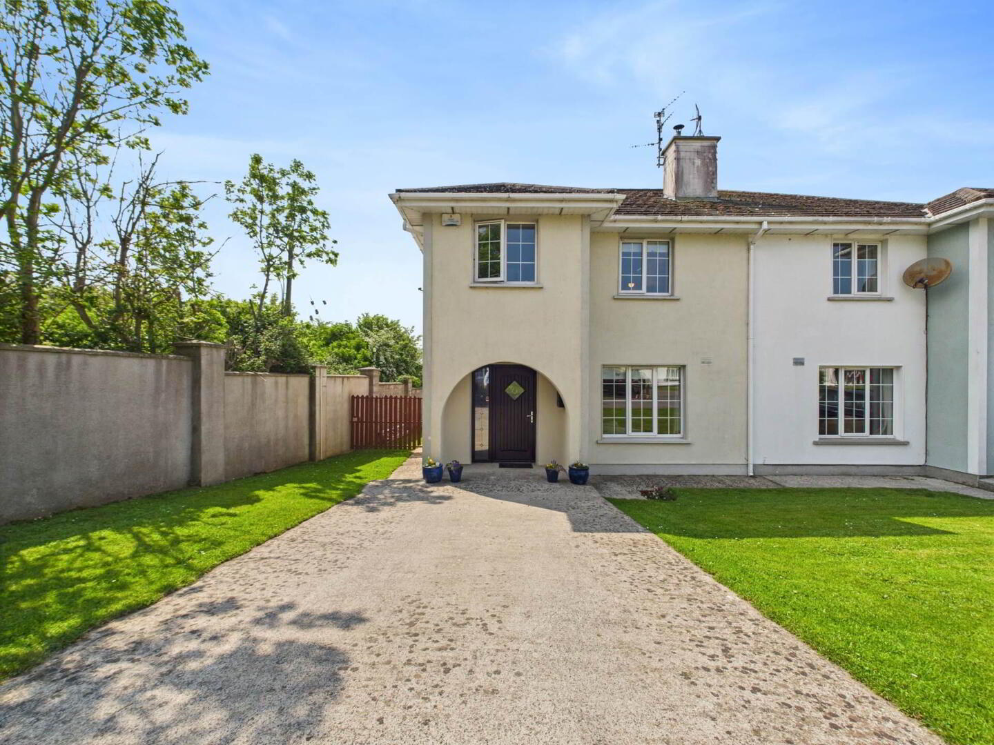 32 Cregg Lawns 25 of 25