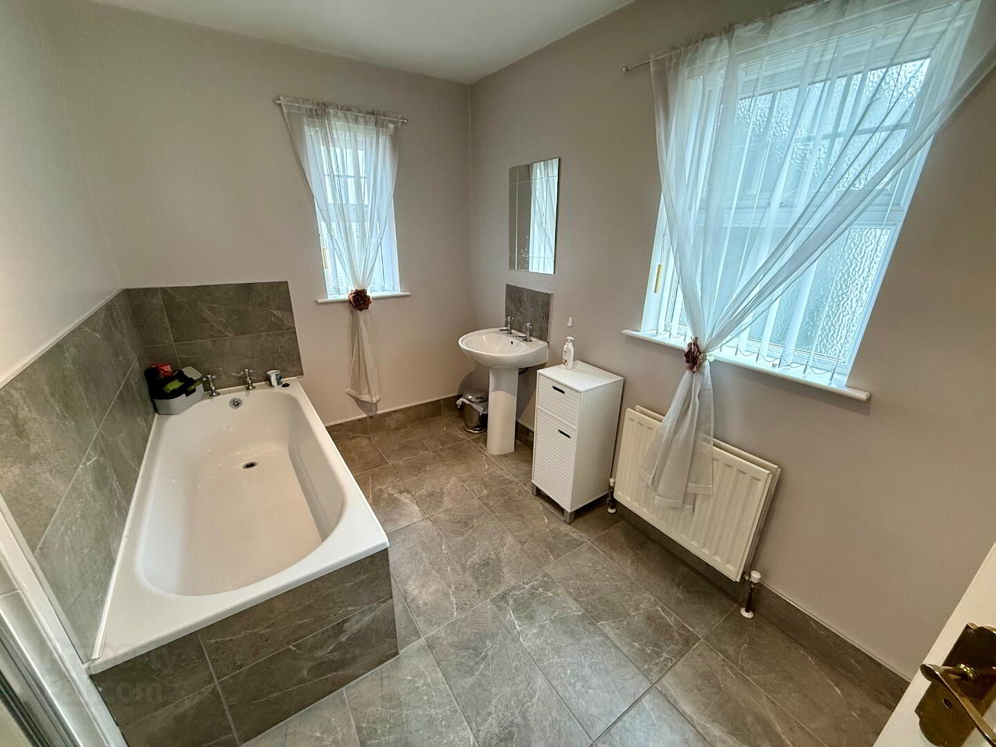 106 Briar Hill 14 of 18