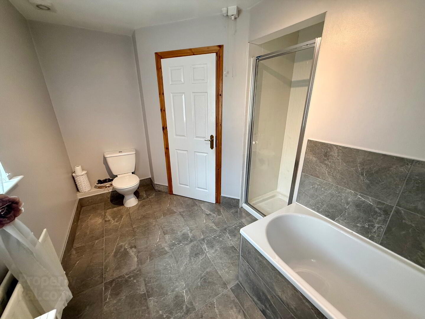 106 Briar Hill 15 of 18