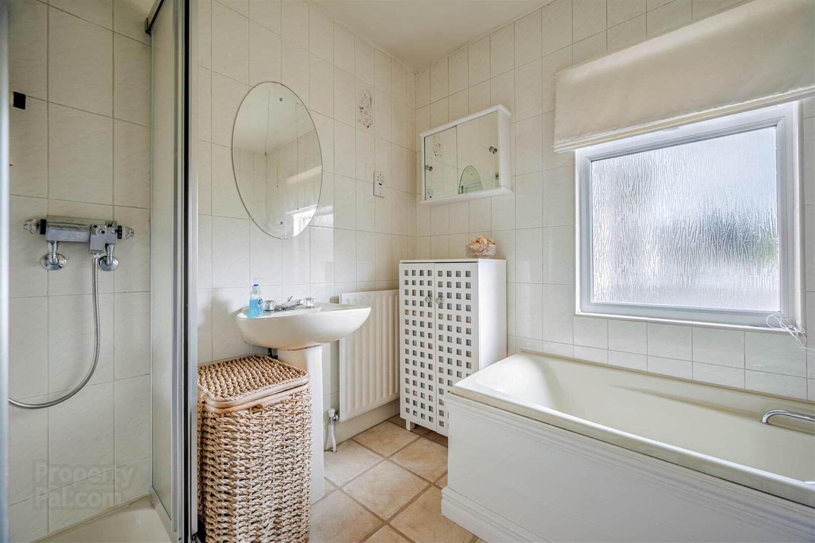172 Upper Knockbreda Road 23 of 37
