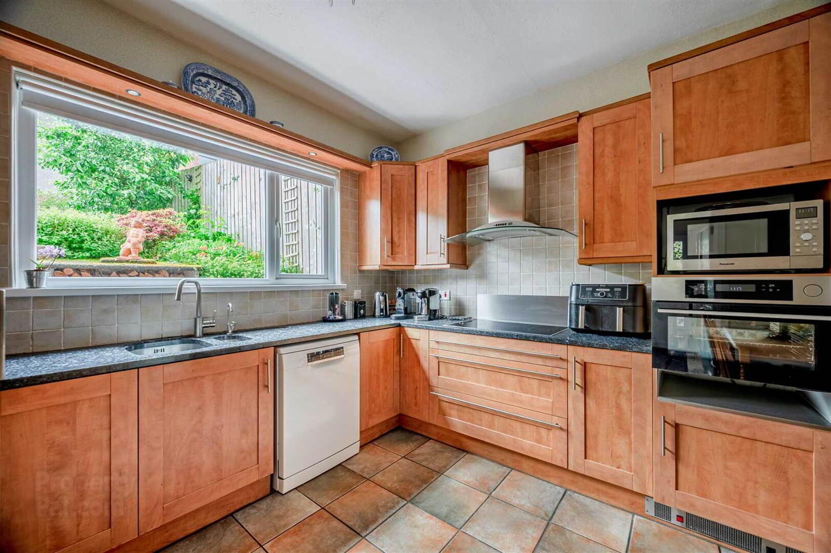 172 Upper Knockbreda Road 15 of 37