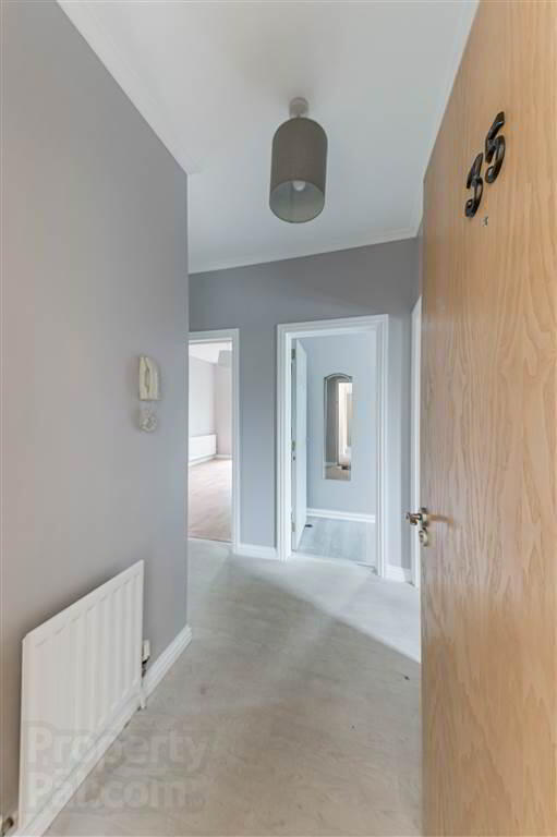 Apt 35, Lagmore Glen 6 of 21