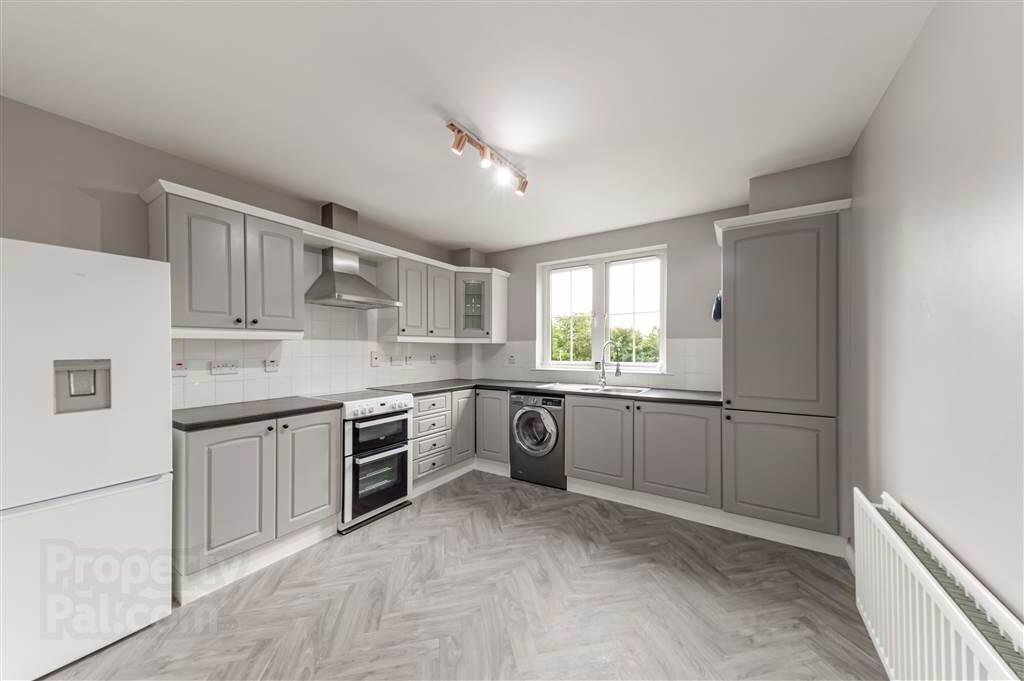 Apt 35, Lagmore Glen 10 of 21