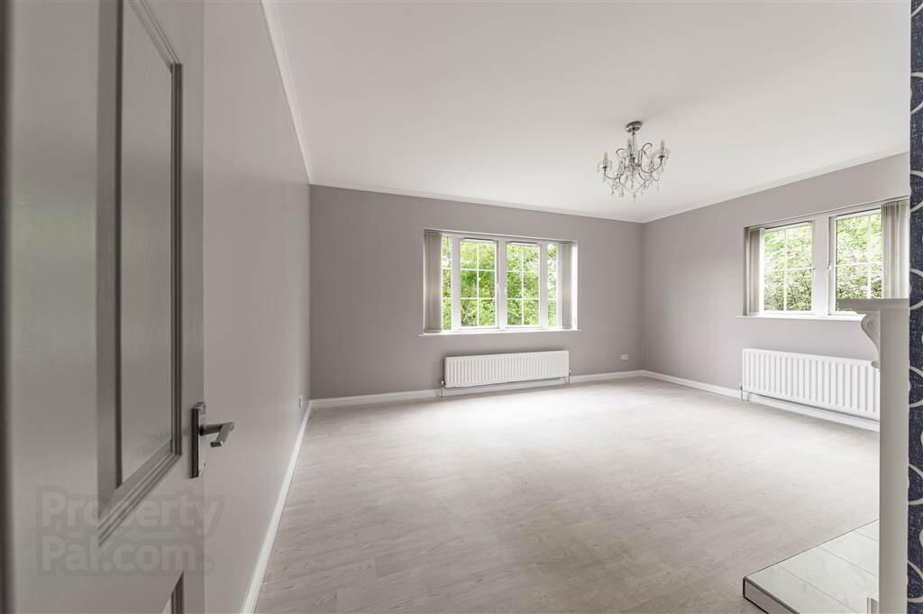 Apt 35, Lagmore Glen 7 of 21