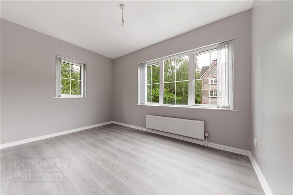 Apt 35, Lagmore Glen 19 of 21