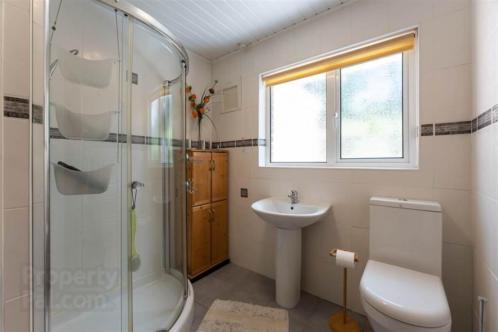 40 Beechgrove Avenue 15 of 24