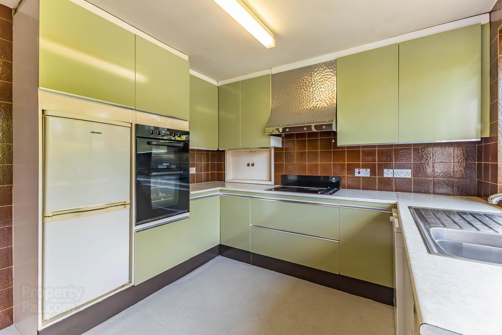4 Coniston Road 11 of 24