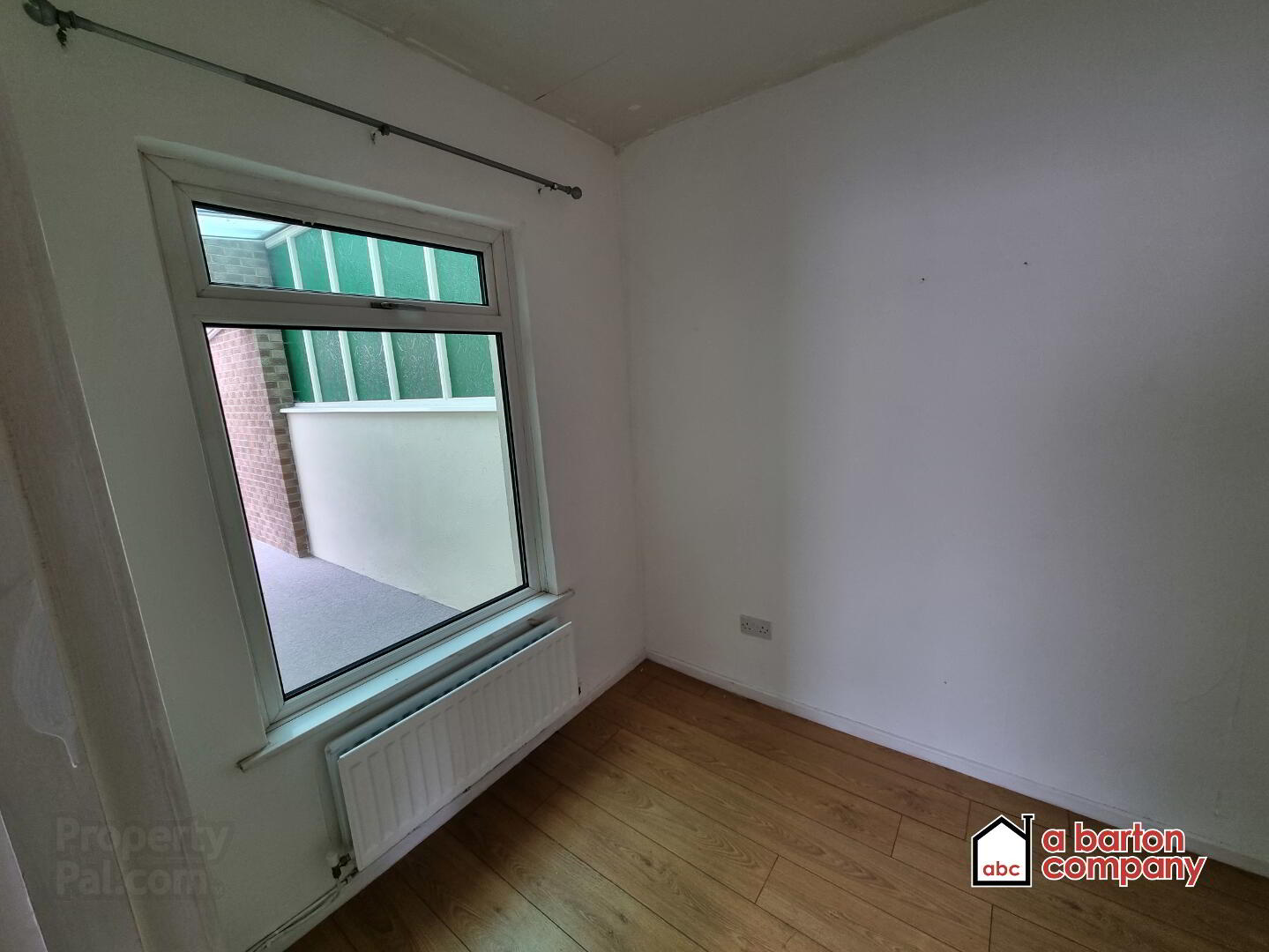 30 Ballyclare Road 4 of 14