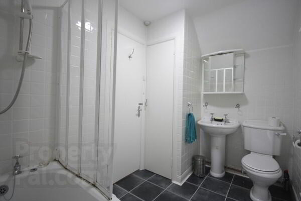 4, 25 Notting Hill 9 of 10