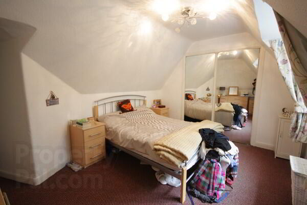 4, 25 Notting Hill 4 of 10