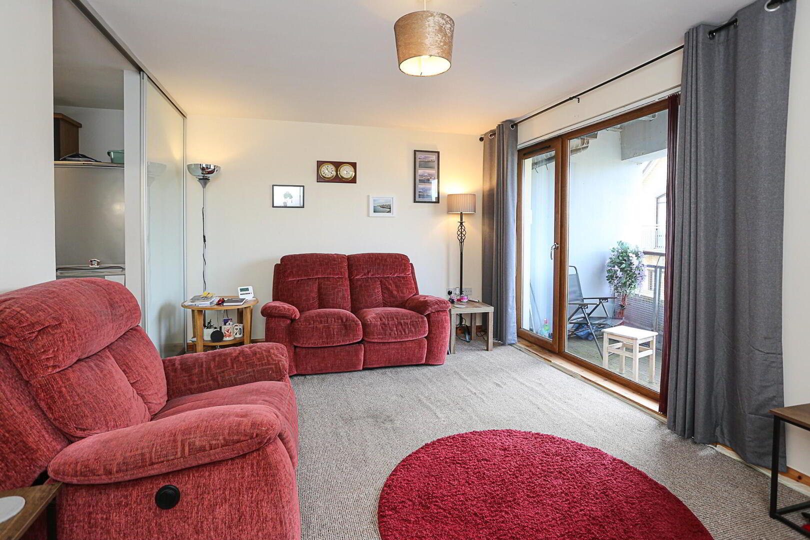 27 Shaftesbury Drive 7 of 16