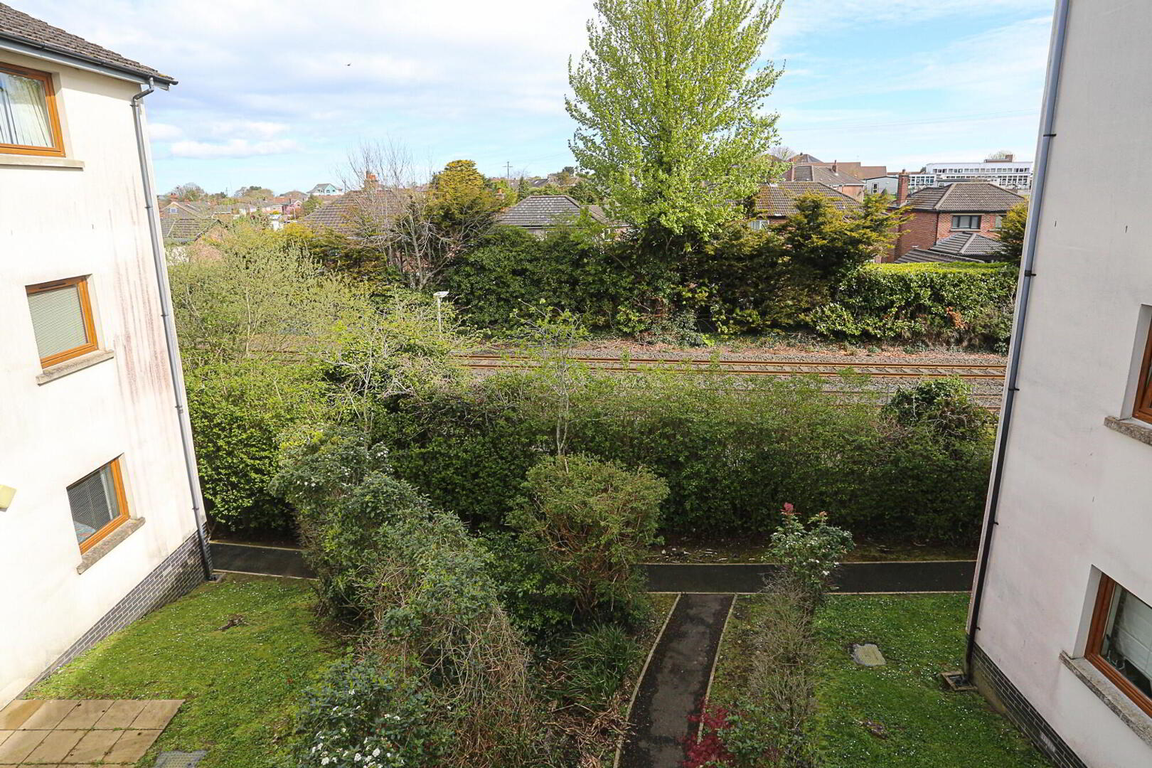 27 Shaftesbury Drive 15 of 16