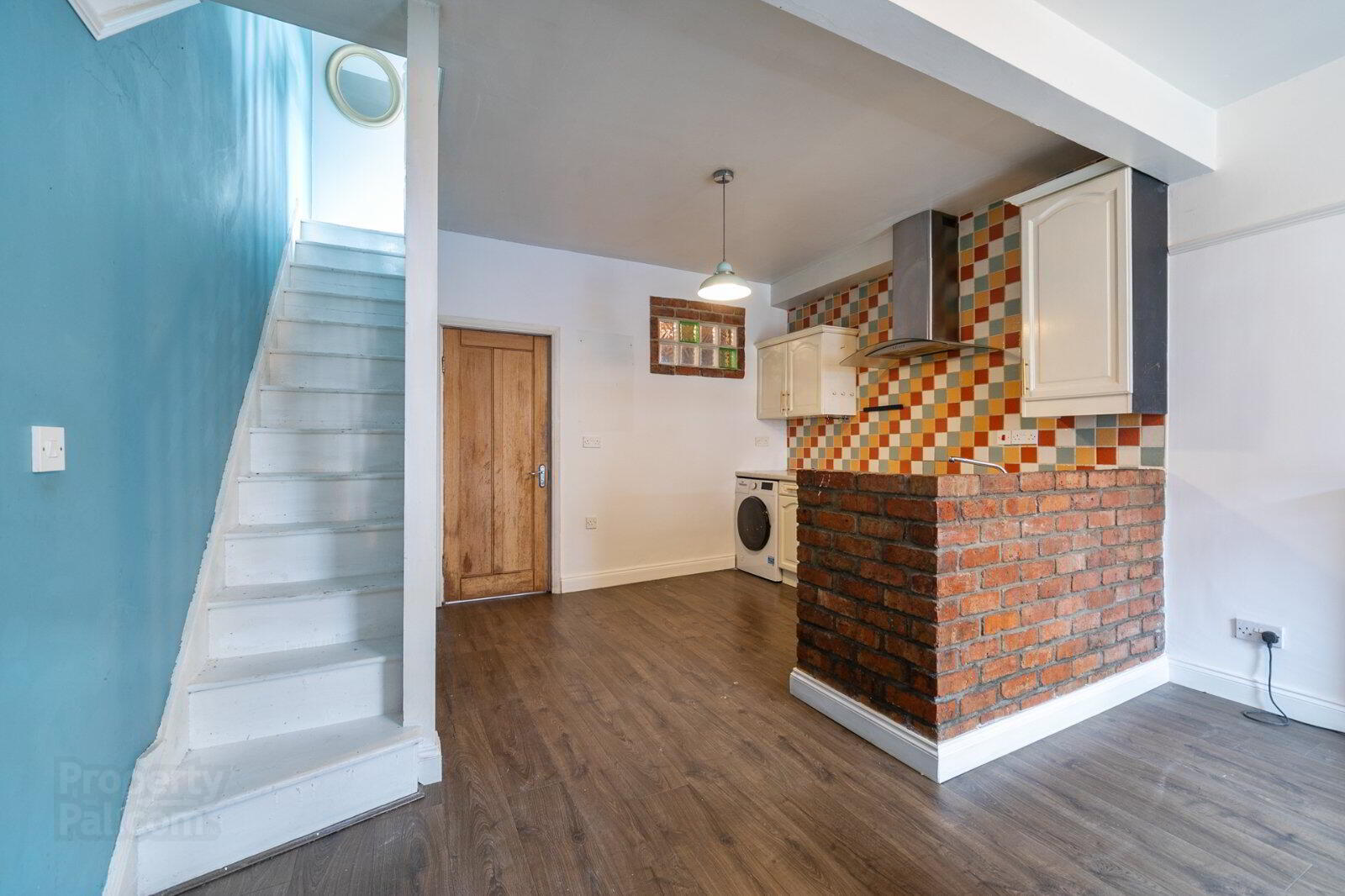 106 Ebor Street 4 of 7