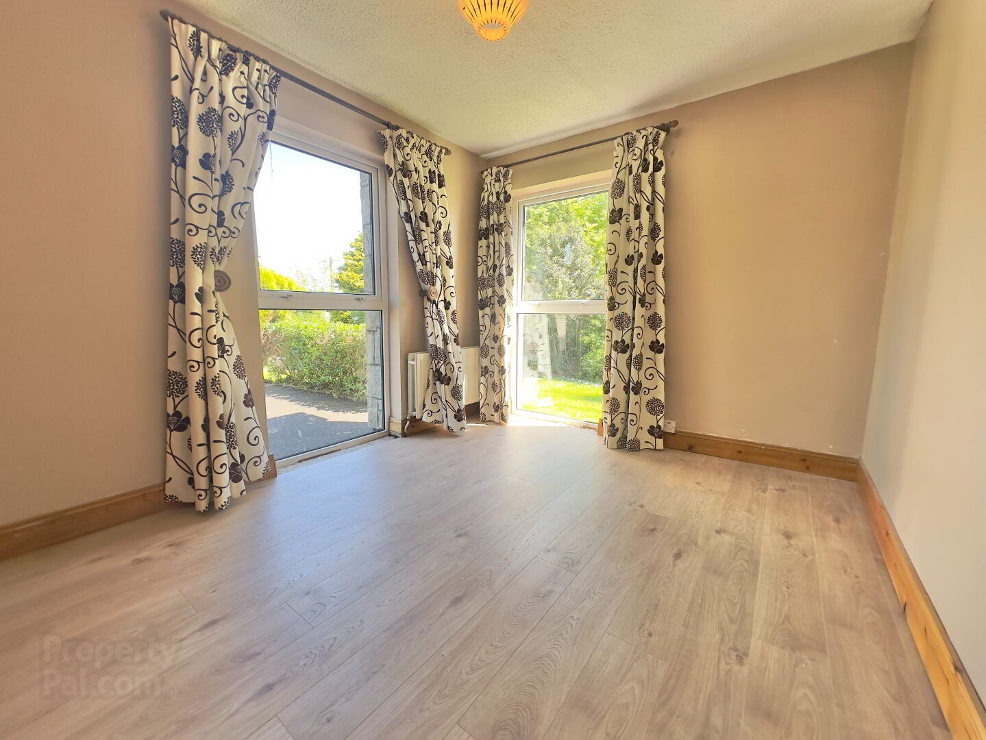 Trumroe House, Lifford Road 15 of 26