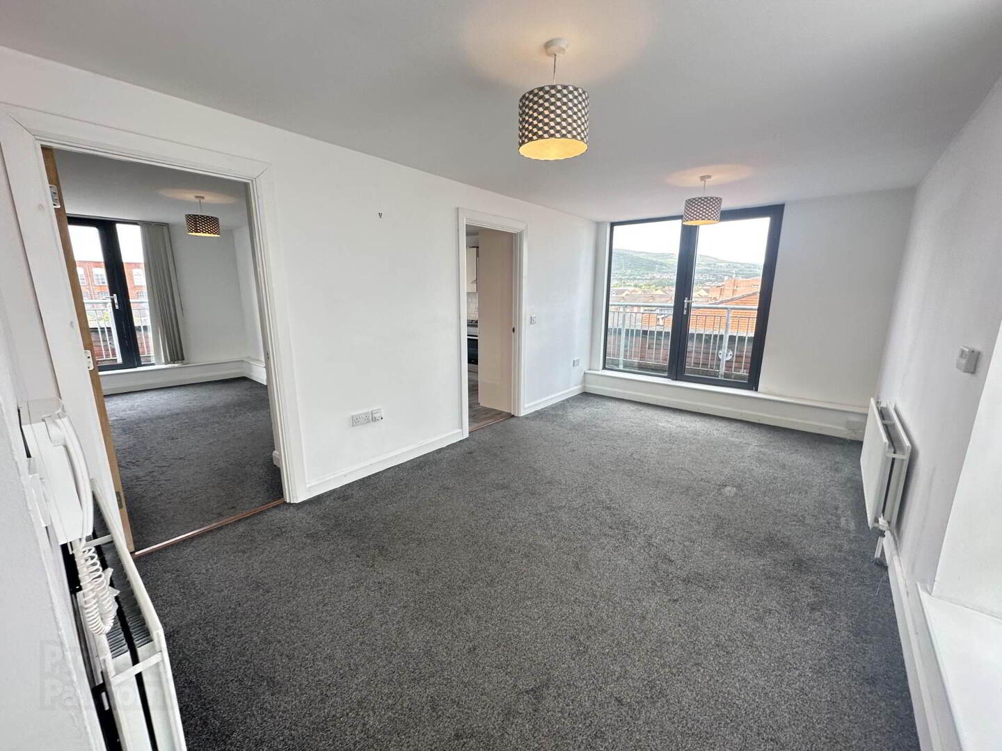 Apt 11, Odessa Street 5 of 17