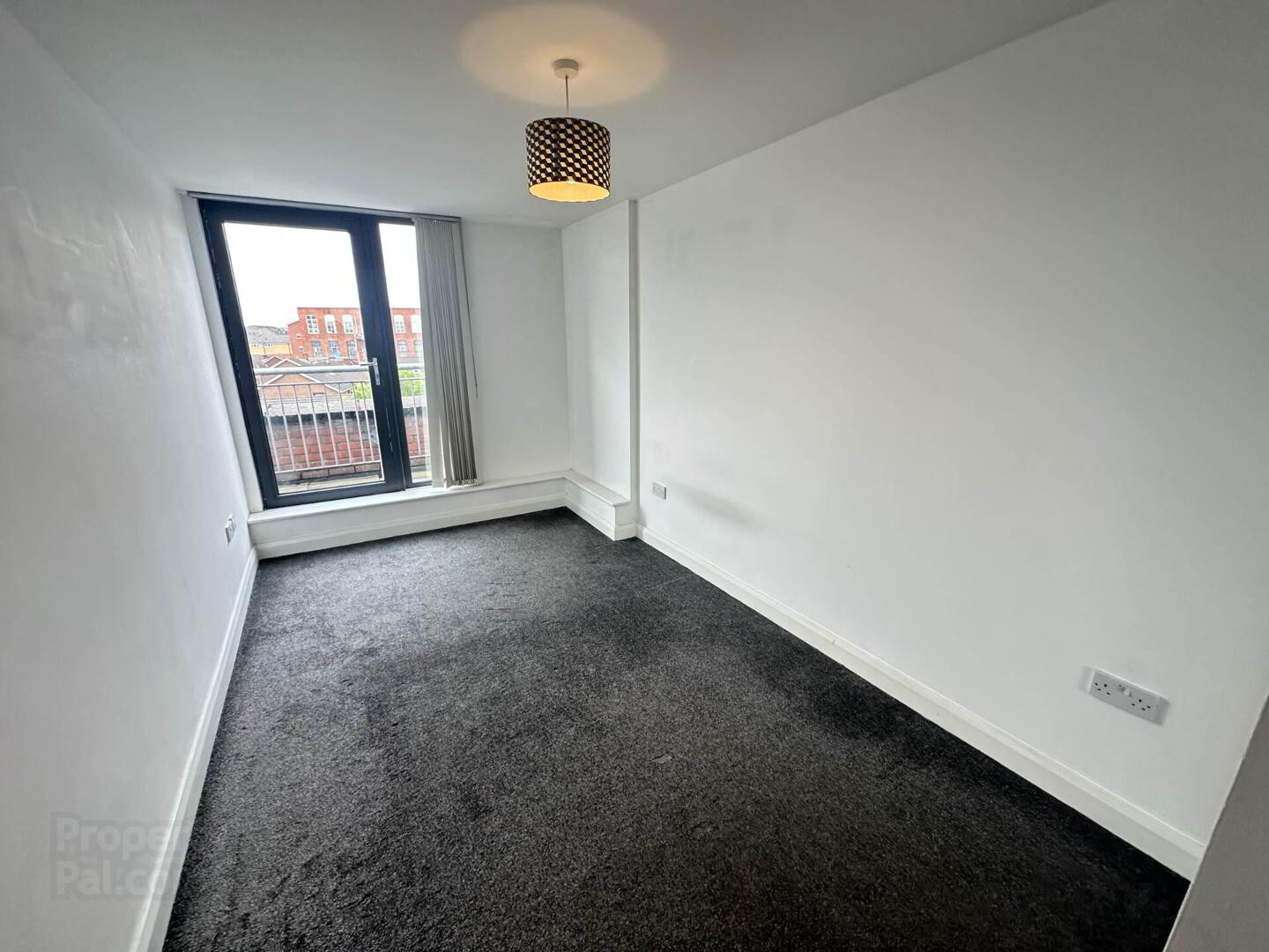 Apt 11, Odessa Street 11 of 17