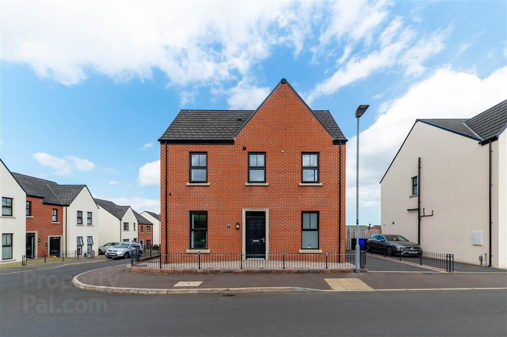 33 Castlegowan Place 1 of 48