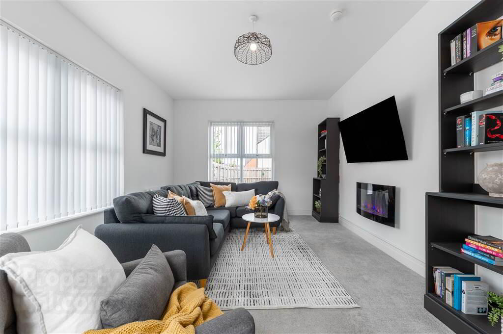 33 Castlegowan Place 11 of 48