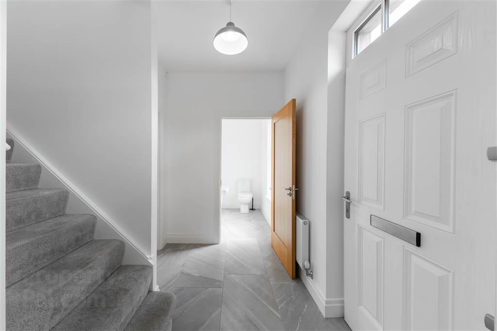 33 Castlegowan Place 14 of 48