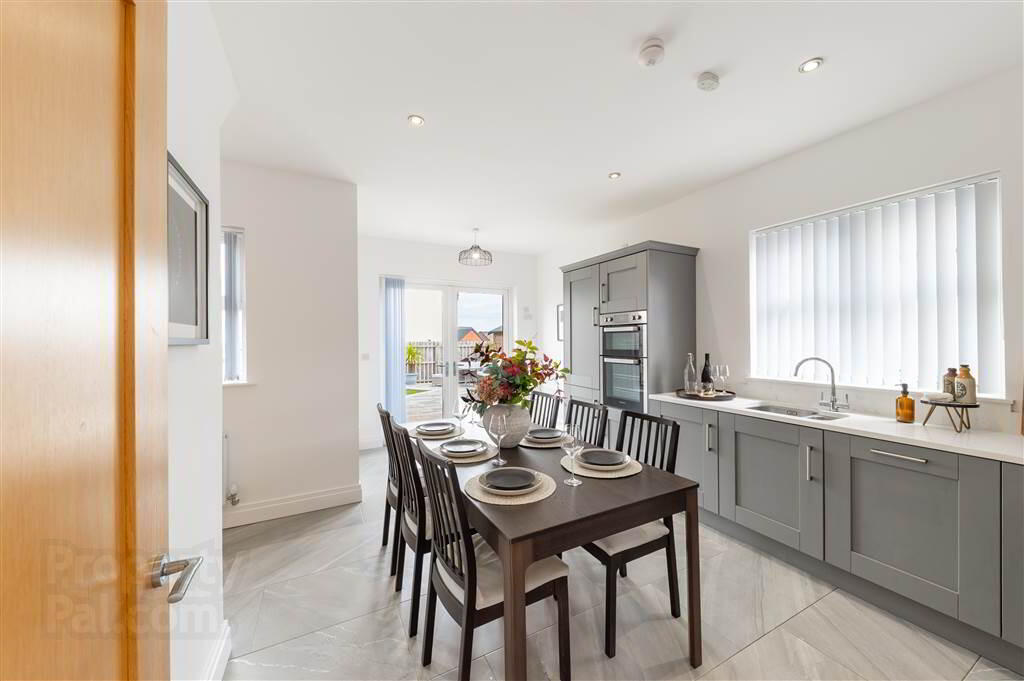 33 Castlegowan Place 15 of 48