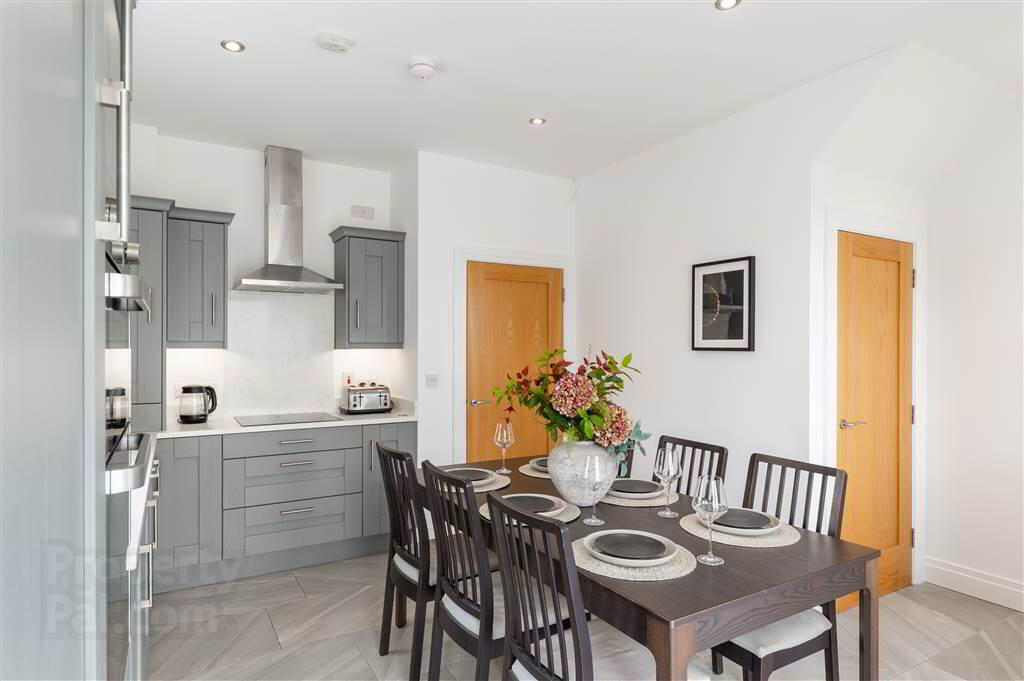 33 Castlegowan Place 18 of 48