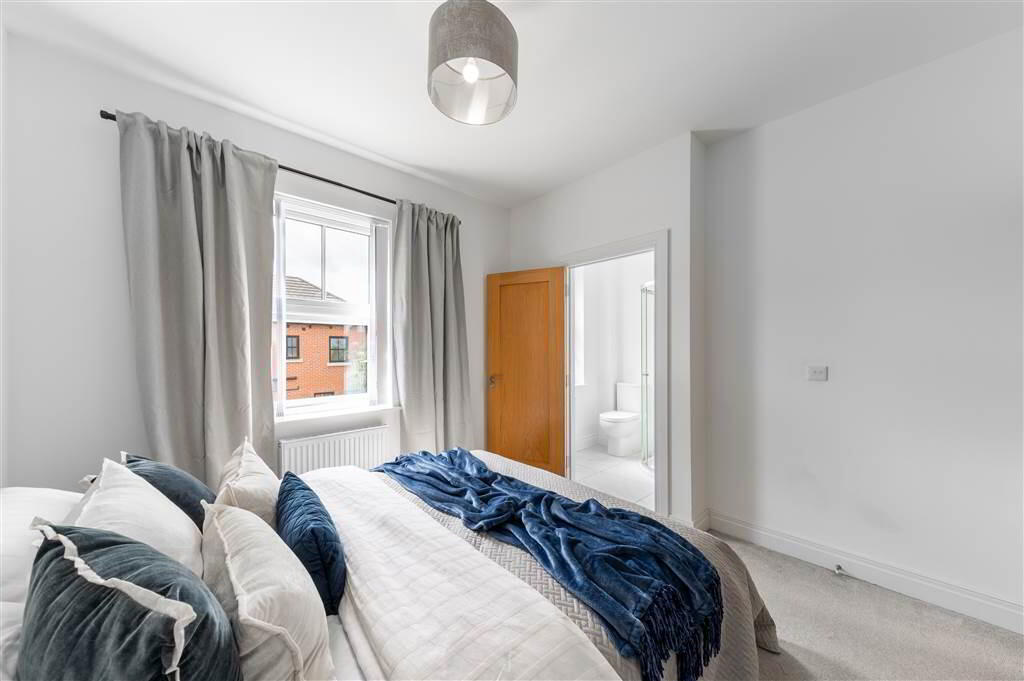 33 Castlegowan Place 32 of 48